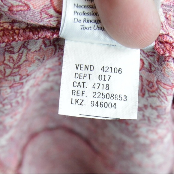 Eddie Bauer Ditsy Floral Print V Neck Side Zip Sleeveless Dress, Size 10P - Picture 8 of 9